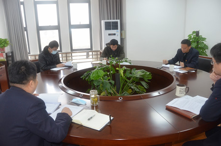 市公運(yùn)中心考核公交2(謝晨薇)_副本.jpg 市公運(yùn)中心考核公交2(謝晨薇)_副本.jpg